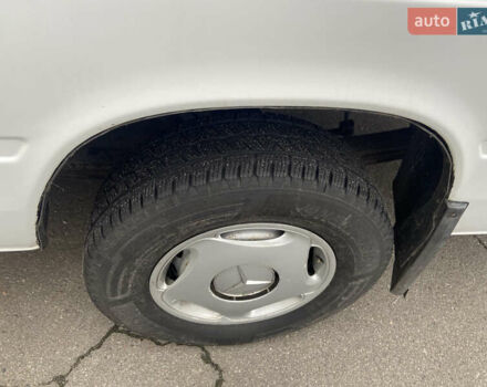 Белый Мерседес Sprinter, объемом двигателя 2.7 л и пробегом 4 тыс. км за 15000 $, фото 1 на Automoto.ua