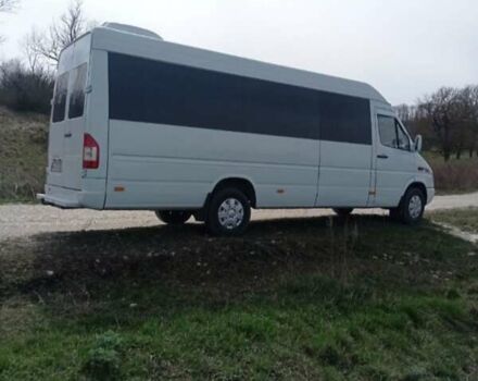 Белый Мерседес Sprinter, объемом двигателя 2.1 л и пробегом 100 тыс. км за 19600 $, фото 3 на Automoto.ua