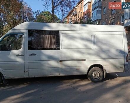 Белый Мерседес Sprinter, объемом двигателя 2.2 л и пробегом 1 тыс. км за 7200 $, фото 3 на Automoto.ua