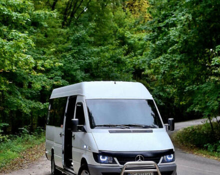 Белый Мерседес Sprinter, объемом двигателя 2.15 л и пробегом 100 тыс. км за 13500 $, фото 3 на Automoto.ua