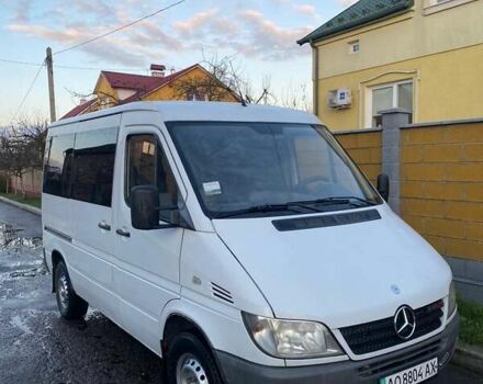 Белый Мерседес Sprinter, объемом двигателя 2.2 л и пробегом 547 тыс. км за 8000 $, фото 5 на Automoto.ua