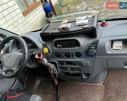 Белый Мерседес Sprinter, объемом двигателя 0 л и пробегом 679 тыс. км за 7700 $, фото 3 на Automoto.ua