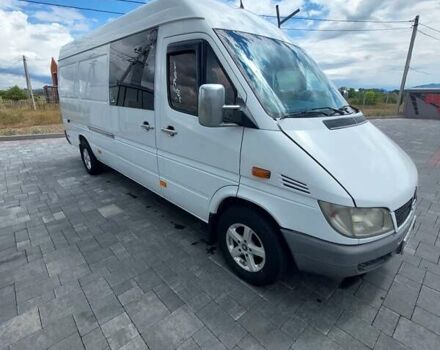 Белый Мерседес Sprinter, объемом двигателя 2.2 л и пробегом 550 тыс. км за 10500 $, фото 2 на Automoto.ua