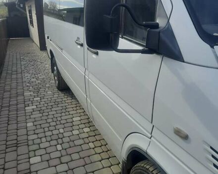 Белый Мерседес Sprinter, объемом двигателя 0 л и пробегом 600 тыс. км за 9928 $, фото 2 на Automoto.ua