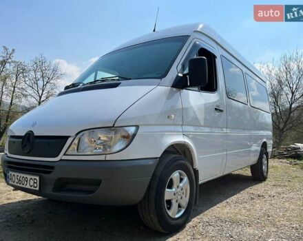 Белый Мерседес Sprinter, объемом двигателя 2.2 л и пробегом 620 тыс. км за 7500 $, фото 3 на Automoto.ua