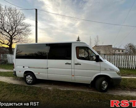 Білий Мерседес Sprinter, об'ємом двигуна 2.1 л та пробігом 320 тис. км за 8700 $, фото 1 на Automoto.ua