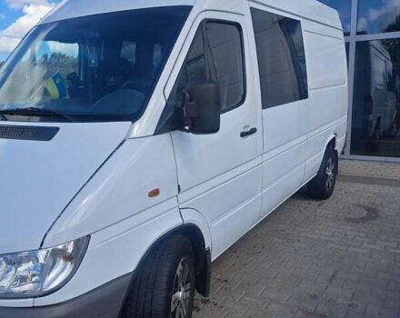Белый Мерседес Sprinter, объемом двигателя 2.2 л и пробегом 870 тыс. км за 8500 $, фото 1 на Automoto.ua