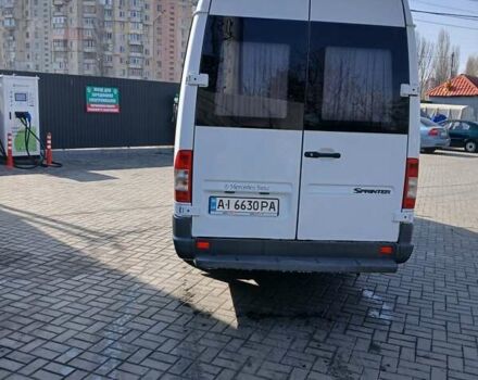 Білий Мерседес Sprinter, об'ємом двигуна 2.1 л та пробігом 400 тис. км за 14000 $, фото 2 на Automoto.ua
