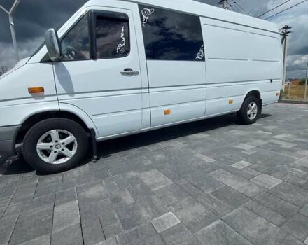 Белый Мерседес Sprinter, объемом двигателя 2.2 л и пробегом 550 тыс. км за 10500 $, фото 4 на Automoto.ua