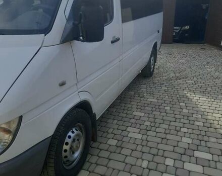 Белый Мерседес Sprinter, объемом двигателя 0 л и пробегом 600 тыс. км за 9928 $, фото 1 на Automoto.ua