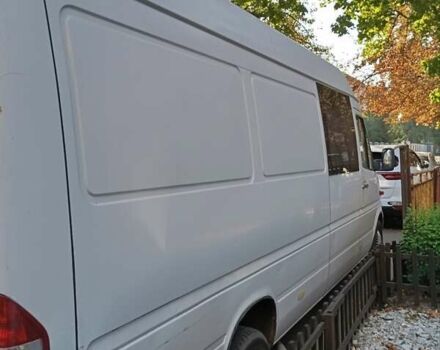Белый Мерседес Sprinter, объемом двигателя 2.2 л и пробегом 1 тыс. км за 7200 $, фото 7 на Automoto.ua