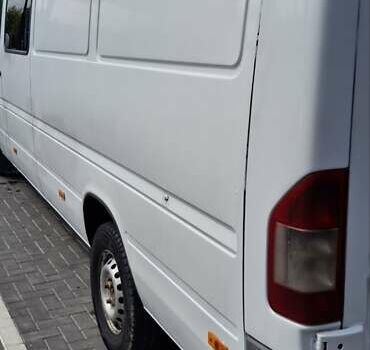 Білий Мерседес Sprinter, об'ємом двигуна 2.15 л та пробігом 540 тис. км за 8400 $, фото 7 на Automoto.ua