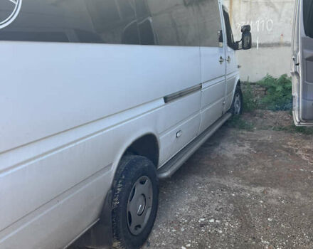 Белый Мерседес Sprinter, объемом двигателя 2.15 л и пробегом 100 тыс. км за 13500 $, фото 8 на Automoto.ua