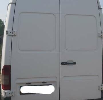 Белый Мерседес Sprinter, объемом двигателя 0 л и пробегом 600 тыс. км за 8900 $, фото 2 на Automoto.ua