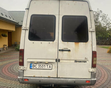 Білий Мерседес Sprinter, об'ємом двигуна 2.2 л та пробігом 750 тис. км за 7500 $, фото 3 на Automoto.ua