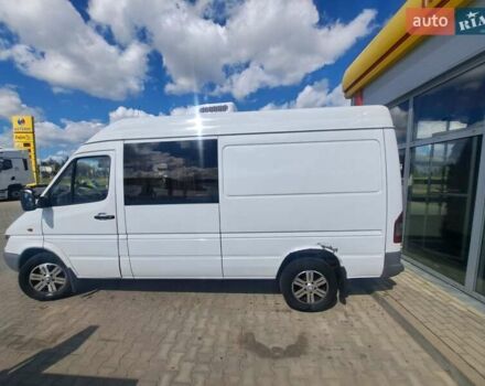 Белый Мерседес Sprinter, объемом двигателя 2.2 л и пробегом 870 тыс. км за 8500 $, фото 8 на Automoto.ua