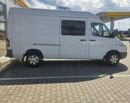 Белый Мерседес Sprinter, объемом двигателя 2.2 л и пробегом 870 тыс. км за 8500 $, фото 2 на Automoto.ua