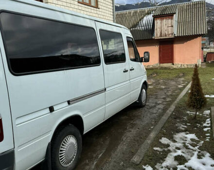Белый Мерседес Sprinter, объемом двигателя 0 л и пробегом 679 тыс. км за 7700 $, фото 7 на Automoto.ua