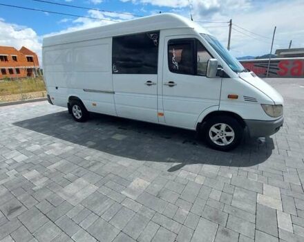 Белый Мерседес Sprinter, объемом двигателя 2.2 л и пробегом 550 тыс. км за 10500 $, фото 5 на Automoto.ua