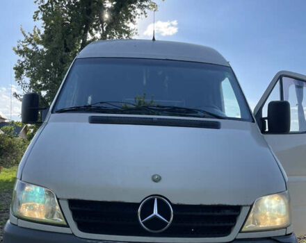 Белый Мерседес Sprinter, объемом двигателя 2.2 л и пробегом 586 тыс. км за 8500 $, фото 2 на Automoto.ua