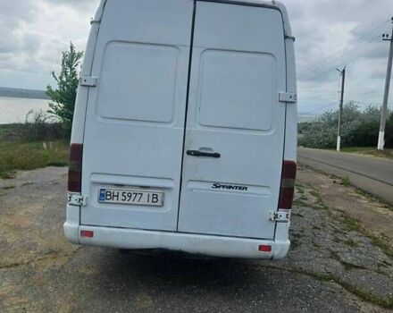 Белый Мерседес Sprinter, объемом двигателя 2.15 л и пробегом 650 тыс. км за 8000 $, фото 3 на Automoto.ua