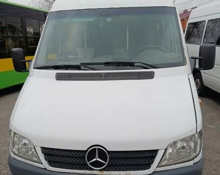 Белый Мерседес Sprinter, объемом двигателя 2.2 л и пробегом 527 тыс. км за 7500 $, фото 4 на Automoto.ua