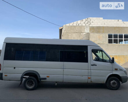 Белый Мерседес Sprinter, объемом двигателя 2.15 л и пробегом 493 тыс. км за 9200 $, фото 3 на Automoto.ua