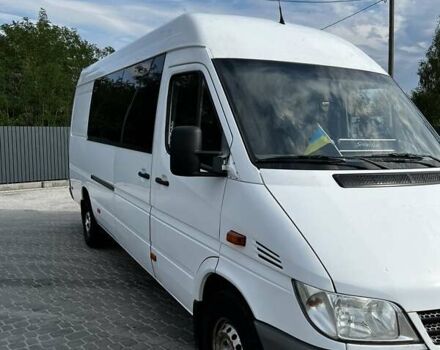 Белый Мерседес Sprinter, объемом двигателя 0 л и пробегом 600 тыс. км за 9450 $, фото 2 на Automoto.ua