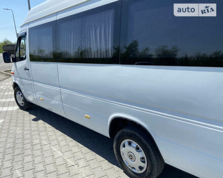 Белый Мерседес Sprinter, объемом двигателя 2.69 л и пробегом 600 тыс. км за 9400 $, фото 3 на Automoto.ua