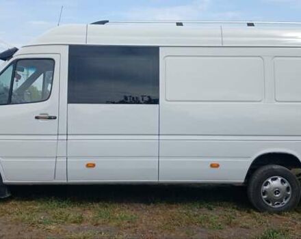 Белый Мерседес Sprinter, объемом двигателя 2.69 л и пробегом 500 тыс. км за 9799 $, фото 15 на Automoto.ua