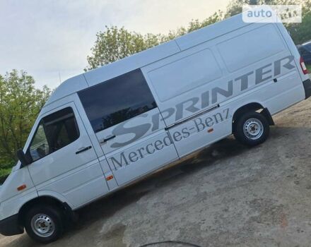 Белый Мерседес Sprinter, объемом двигателя 2.15 л и пробегом 265 тыс. км за 8000 $, фото 9 на Automoto.ua