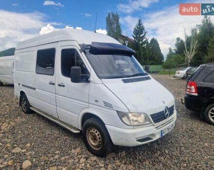 Белый Мерседес Sprinter, объемом двигателя 2.15 л и пробегом 399 тыс. км за 6400 $, фото 3 на Automoto.ua