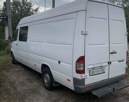 Белый Мерседес Sprinter, объемом двигателя 2.2 л и пробегом 497 тыс. км за 10500 $, фото 4 на Automoto.ua