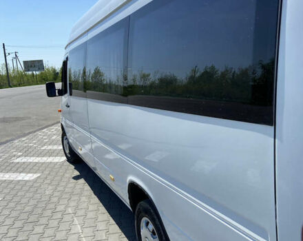 Белый Мерседес Sprinter, объемом двигателя 2.69 л и пробегом 600 тыс. км за 9400 $, фото 4 на Automoto.ua