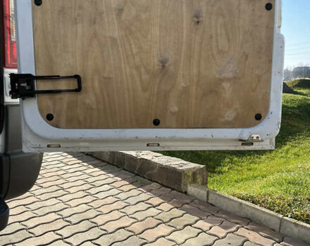 Белый Мерседес Sprinter, объемом двигателя 0 л и пробегом 205 тыс. км за 14800 $, фото 47 на Automoto.ua