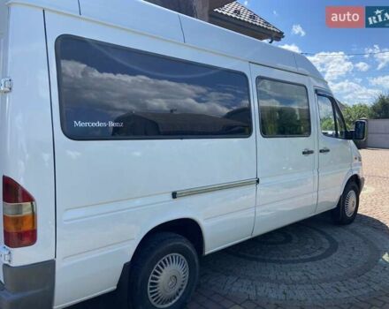 Белый Мерседес Sprinter, объемом двигателя 2.15 л и пробегом 50 тыс. км за 9500 $, фото 8 на Automoto.ua
