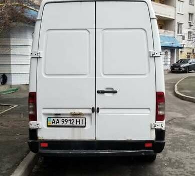 Белый Мерседес Sprinter, объемом двигателя 0 л и пробегом 260 тыс. км за 8500 $, фото 3 на Automoto.ua
