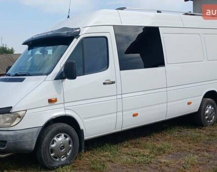 Белый Мерседес Sprinter, объемом двигателя 2.69 л и пробегом 500 тыс. км за 9799 $, фото 6 на Automoto.ua