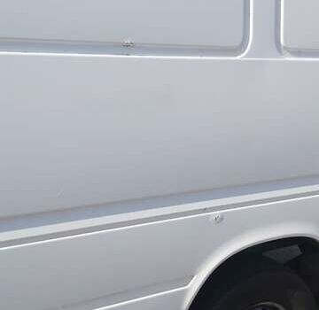 Белый Мерседес Sprinter, объемом двигателя 2.7 л и пробегом 700 тыс. км за 9500 $, фото 10 на Automoto.ua