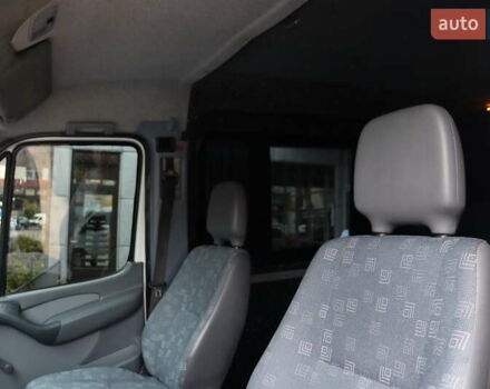 Білий Мерседес Sprinter, об'ємом двигуна 2.2 л та пробігом 370 тис. км за 9900 $, фото 14 на Automoto.ua