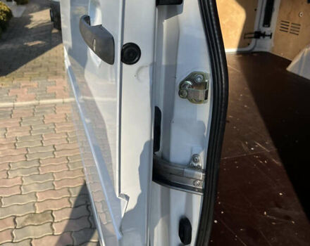 Белый Мерседес Sprinter, объемом двигателя 0 л и пробегом 205 тыс. км за 14800 $, фото 35 на Automoto.ua