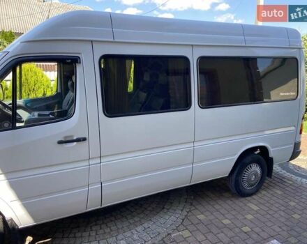 Белый Мерседес Sprinter, объемом двигателя 2.15 л и пробегом 50 тыс. км за 9500 $, фото 60 на Automoto.ua