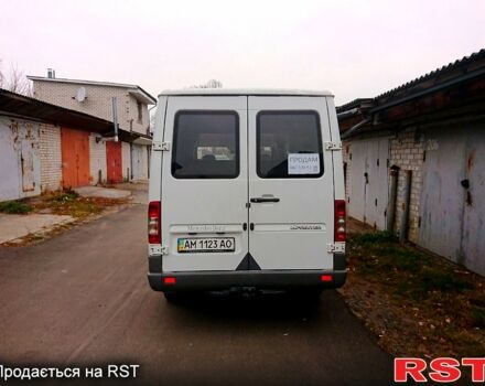 Белый Мерседес Sprinter, объемом двигателя 2.2 л и пробегом 419 тыс. км за 10000 $, фото 3 на Automoto.ua