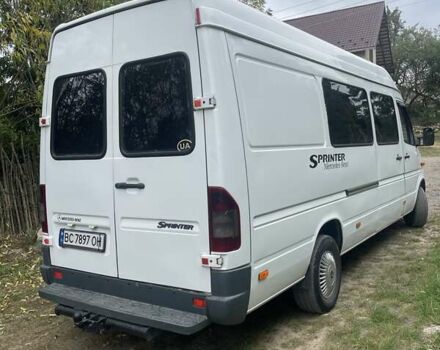 Белый Мерседес Sprinter, объемом двигателя 2.15 л и пробегом 779 тыс. км за 9400 $, фото 5 на Automoto.ua