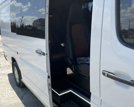 Білий Мерседес Sprinter, об'ємом двигуна 2.7 л та пробігом 900 тис. км за 16300 $, фото 5 на Automoto.ua