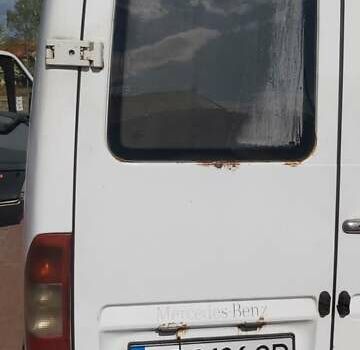 Белый Мерседес Sprinter, объемом двигателя 2.7 л и пробегом 700 тыс. км за 9500 $, фото 17 на Automoto.ua