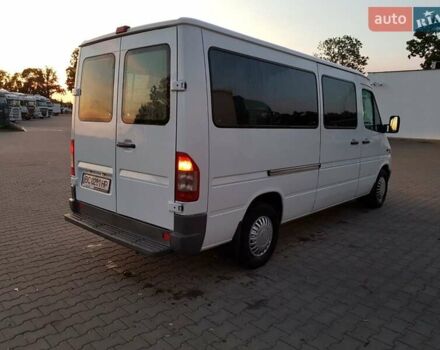 Белый Мерседес Sprinter, объемом двигателя 2.15 л и пробегом 500 тыс. км за 9900 $, фото 1 на Automoto.ua