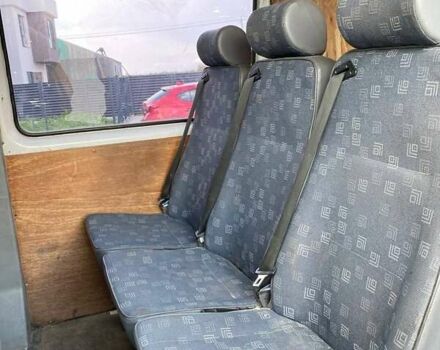 Белый Мерседес Sprinter, объемом двигателя 2.1 л и пробегом 466 тыс. км за 8000 $, фото 9 на Automoto.ua