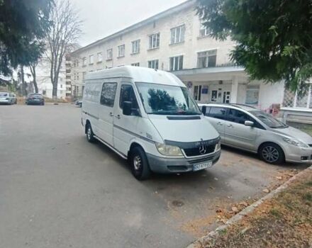 Белый Мерседес Sprinter, объемом двигателя 2.15 л и пробегом 435 тыс. км за 7200 $, фото 4 на Automoto.ua
