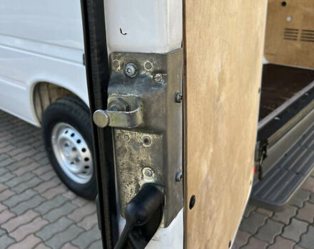 Белый Мерседес Sprinter, объемом двигателя 0 л и пробегом 205 тыс. км за 14800 $, фото 45 на Automoto.ua